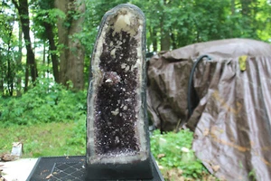 Tall 22.0" Very Beautiful Excellent Quality Amethyst Geode - Picture 1 of 9