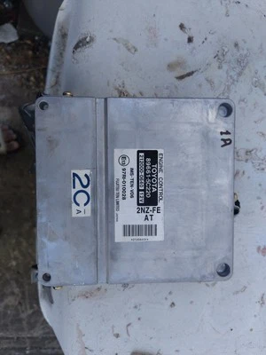 Unidad de control del motor/ECU para Toyota Echo 1999-2005 5 puertas escotilla P/N 89661-5C220 2004 Foto 1 de 3