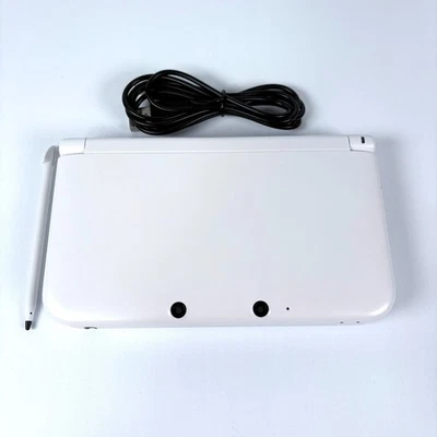 Nintendo 3DS XL LL White NTSC-J Japanese Edition Console [Excellent+++] - Image 1 of 4