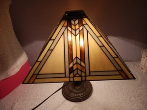 Stained Glass Tiffany Style  15"  Lamp Shade - Picture 1 of 11