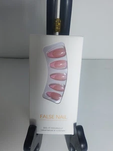 New 24 Piece Pink French Tip Round Press Ons Medium - Picture 1 of 4