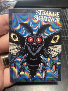 Mothman Cryptid Strange Sightings Trading Card von MPRINTS - Bild 1 von 2