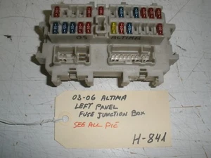 03-06 NISSAN ALTIMA PANEL IZQUIERDO CAJA DE FUSIBLES UNIÓN (VER FOTO') (H-841) - Imagen 1 de 2