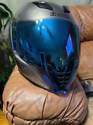 Capacete de motocicleta Icon Airflite Quicksilver rosto inteiro - TAMANHO MÉDIO.  - Imagem 1 de 3