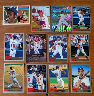Lote de 12 Braves - 2000 Topps e Insertos - Aaron Reimpresiones, A.Jones C8, C.Jones AT5 Foto 1 de 4