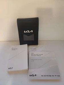 2023 Kia Sorento Owners Manual with Navigation Muiltimedia books and case - Picture 1 of 3