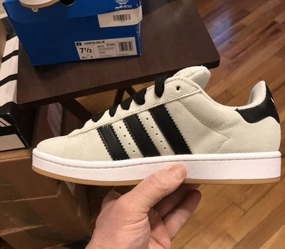 Adidas Campus para mujer talla 7,5 tostado con acento negro Foto 1 de 4