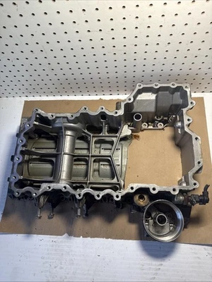 12-19 BMW F13 F02 F10 650i 750i xDrive 4,4 L V8 N63 Doble Turbo cárter de aceite superior OEM Foto 1 de 4