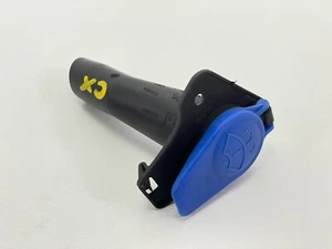 2009 - 2011 JAGUAR XF WINDSHIELD WIPER FLUID NOZZLE FILLER NECK 8X2317N605AB OEM - Picture 1 of 7