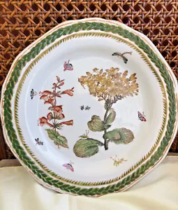 Antique SIGNED CHINA PORCELAIN Hand Painted DECORATION WALL PLATE Flower motif - Picture 1 of 7