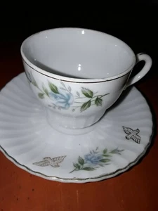 Japanische Bone China Demitasse Tasse und Untertasse - Bild 1 von 4