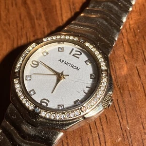 Vintage Womans Armitron Watch 75/5733GP Gold Tone Rhinestone Accents - Picture 1 of 7