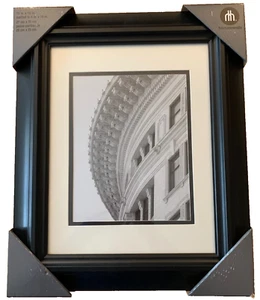 Hometrends Black Picture Frame for One Photo 11" x 14" or 8" x 10" - Picture 1 of 2