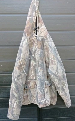 Realtree Men's XL Camo Lined Hooded Jacket. Drawstring at Hood. Zip/Snap Front - Image 1 of 4