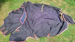 Horseware Amigo Super Hero 12 Turnout Plus Medium 200g 5'9 - Picture 1 of 3