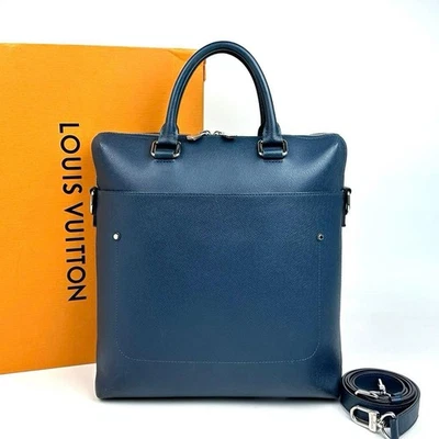 Extremely beautiful Louis Vuitton Taiga Grigori Tote M30213 2way Leather - Image 1 of 4