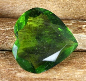 42.10 Carat Brazilian Olive Green Peridot Heart Shape Gemstone Certified T8963 - Picture 1 of 7