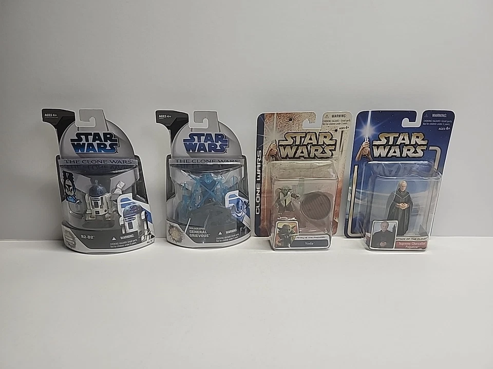 Lote de 4 figuras de acción de Star Wars The Clone Wars en tarjeta nuevas en paquete envío gratuito Foto 1 de 4
