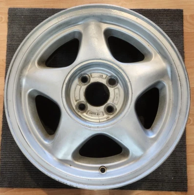 Llanta de aleación de plata 16" Ford Mustang Factory OEM 1991-1993 16x7 Foto 1 de 4