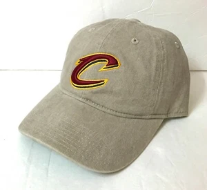 Nuevo SOMBRERO CLEVELAND CAVALIERS PAPÁ letra caqui c logotipo Mitchell&Ness relajado ADULTO - Imagen 1 de 9