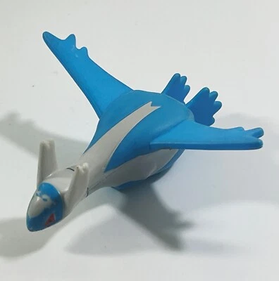 Pokemon Latios 4” Figura de Acción Juguete McDonald’s Happy Meal Mcd Cake Topper Foto 1 de 4