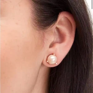 Kate Spade Rise And Shine Pearl Studs, NWT - Picture 1 of 3