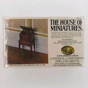 Vintage House of Miniatures #40062 - Hepplewhite Cellarette, versiegeltes Set - Bild 1 von 5