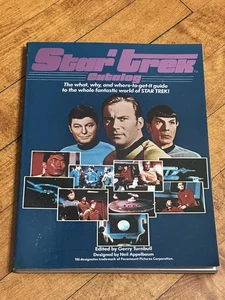 1979 A Star Trek Catalog Book ~ A Guide To The Expanding Star Trek Universe - Bild 1 von 5