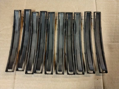 Paquete de 10 clips pelacables SKS excedente militar 7,62x39 Foto 1 de 4