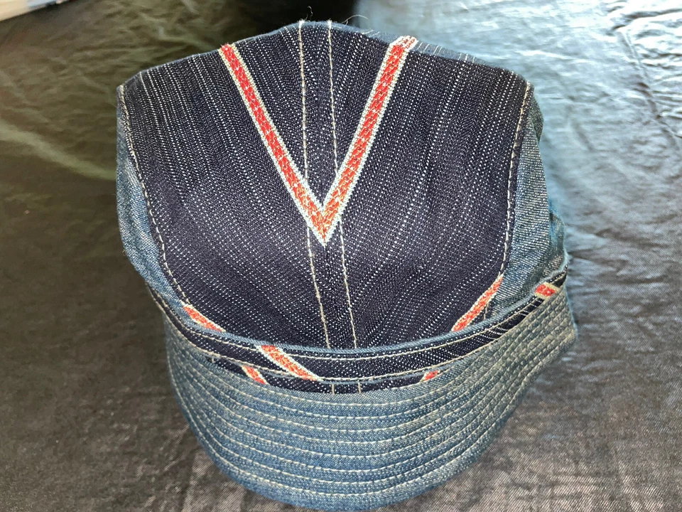 Gorra de ala a presión Blue Denim Elope.Com (Everybody’s Laughing On Planet Earth). Usado en excelente estado Foto 1 de 4
