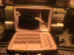 Dark Green Velvet Jewelry Box with Gold, Mirror, Snapped Necklace Pouch - Picture 1 of 8