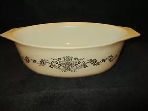 Pyrex 045 Golden Rose Casserole Dish Made In The USA 2 1/2 Quarts - Picture 1 of 10
