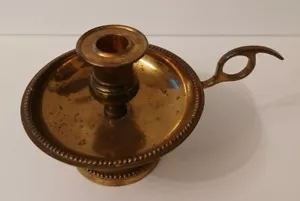 SOPORTE DE VELAS DE LATÓN DE COLECCIÓN CON MANGO DE ANILLO DE PULGAR - Imagen 1 de 7