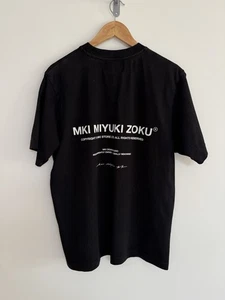 Camiseta Mki Miyuki Zoku “Design Studio” Grande Algodón Orgánico Mediana - Imagen 1 de 10