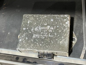Transistor de encendido Datsun 280Z 620 1977-1978 E12-27 OEM USADO - Imagen 1 de 3