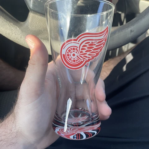 Detroit Red Wings Glass 3D Bottom Logo Unique NHL Cover
