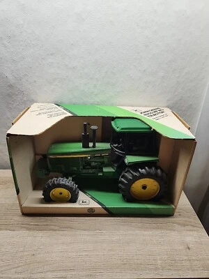 Ertl John Deere 4955 MFWD Tractor Diecast 1:16 - Image 1 of 4