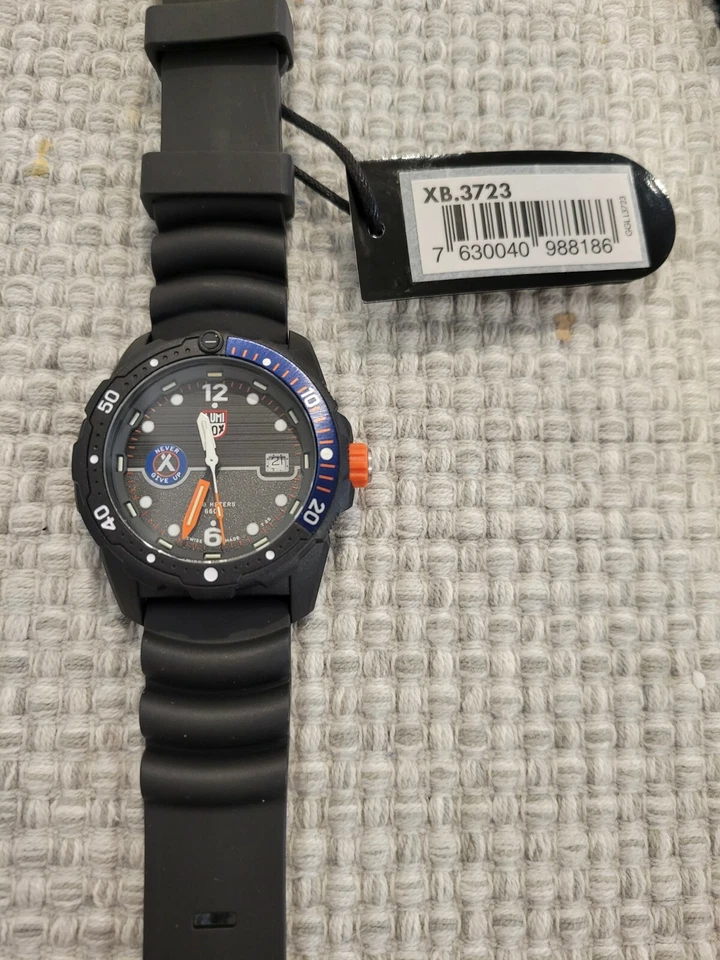 TOTALMENTE NUEVO Reloj Luminox Para Hombre Bear Grylls Survival SEA Negro Banda de Goma XB.3723 Foto 1 de 2