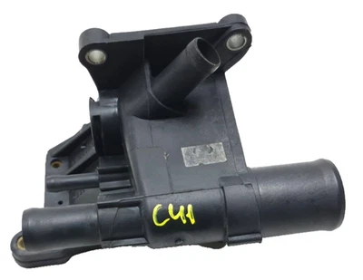 Ford Transit Connect XL 2017 conector de salida de agua OEM Foto 1 de 4