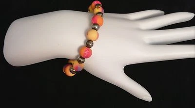 Viva Beads Handcrafted Clay Beads Orange Faith Stretch Bracelet  - Изображение 1 из 4