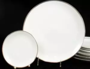 Lote de 4 platos de cena y 4 platos de pan y mantequilla de anillo de boda Haviland - Imagen 1 de 4