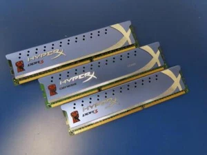 (3) 4GB DDR3 SDRAM PC3-12800 Kingston 9905403 - 12GB Kingston HyperX Kit (3x4GB) - Picture 1 of 3