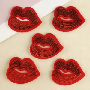 Aufbügeln Applikation rote Paillettenlippen 2 x 1 5/8 Zoll Preis für 1 Patch - Bild 1 von 2