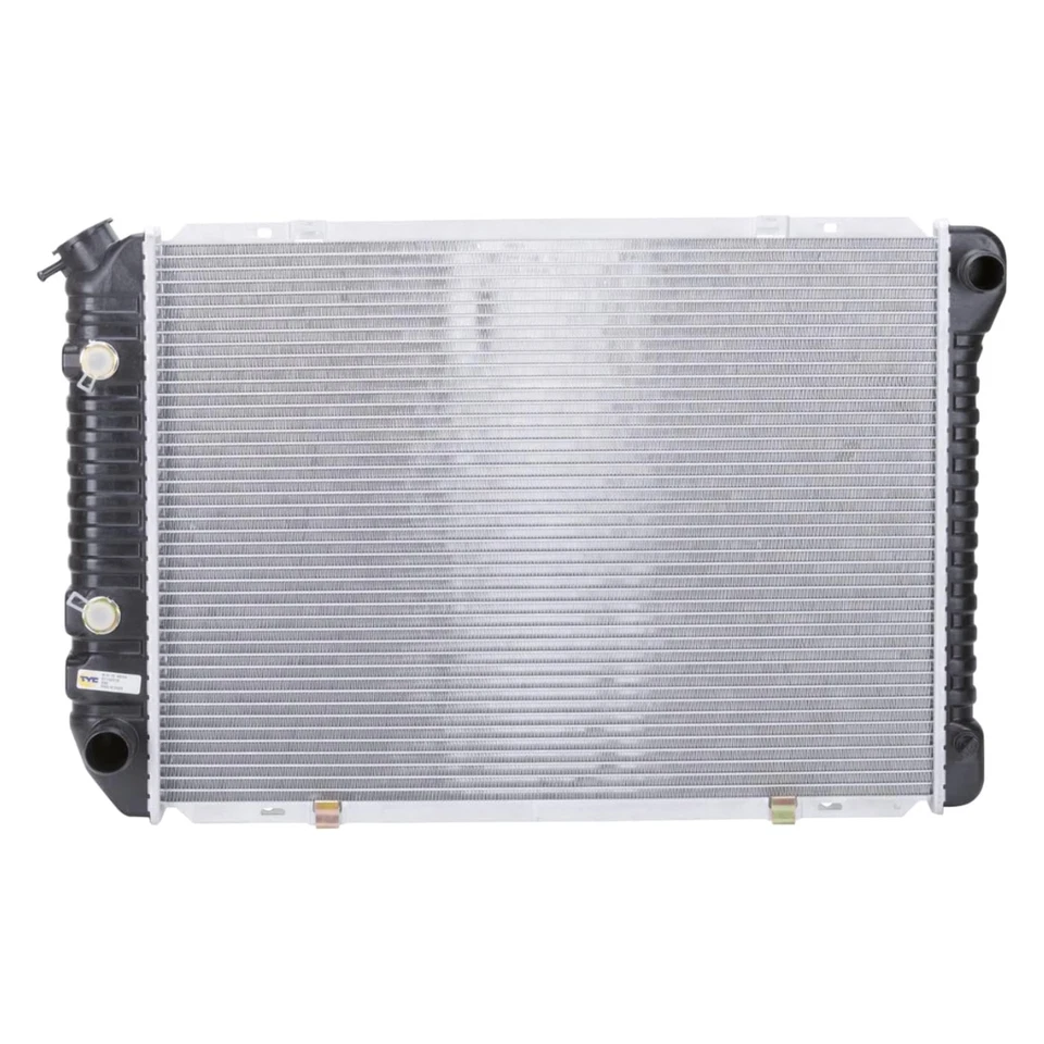 Conjunto de radiador TYC 556 para Ford Mustang 80-93 Foto 1 de 4