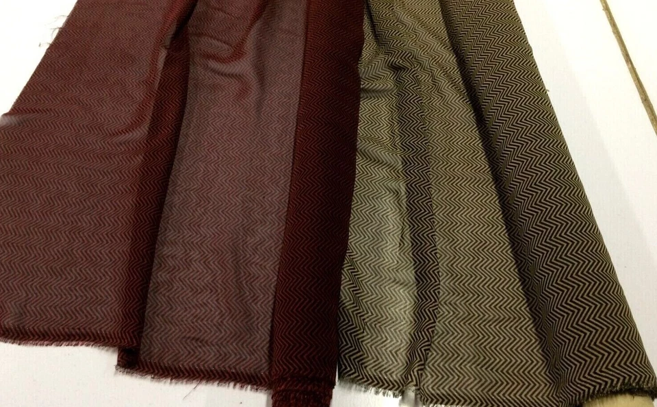 BEAUTIFUL CHEVRON PRINT CHIFFON FABRIC: 150cm WIDE: $5.00 P/M: CZ2 - Image 1 of 1