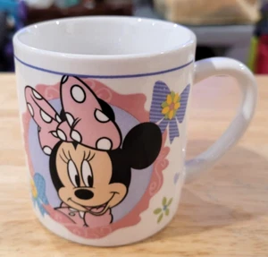 Tazza Disney's Minnie Mouse - Fiocchi vanno con tutto - Foto 1 di 3
