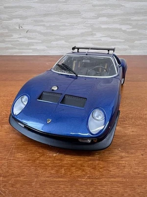 Modellino mini auto Kyosho Lamborghini JOTA SVR scala 1/18 usato in scatola - Immagine 1 di 4