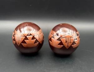 De Colección Cerámica Sioux Sal Pimienta Firmado M. COLA NEGRA CIERVO SP-RC-SD 74 Esmaltado - Imagen 1 de 9