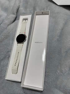 Samsung Watch 7 40mm Bluetooth WiFi Smartwatch - Photo 1 sur 3