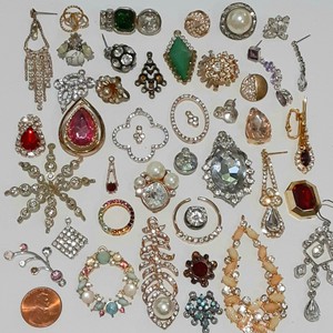 BIG Lot 50+ Vintage Jewelry ALL RHINESTONE Craft Scrap Harvest Junk Drawer Parts